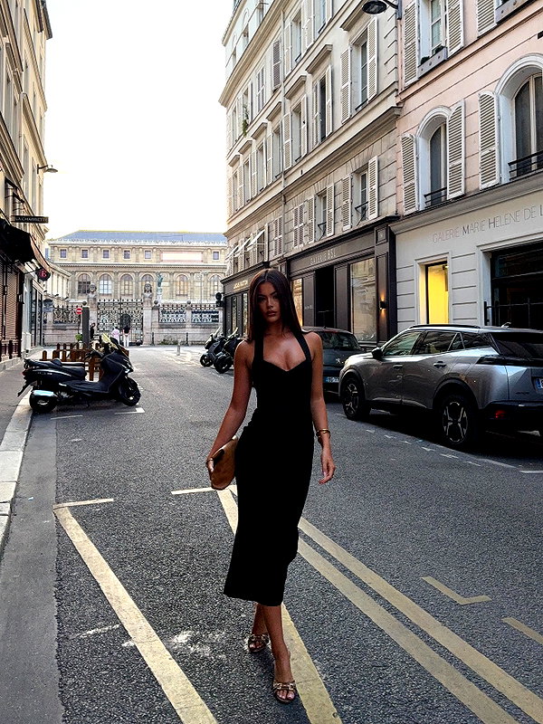 oliviaphillipps instagram image archive image