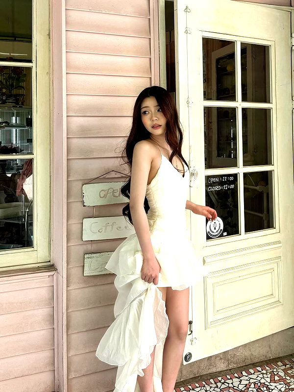 lyhythuedoxinh instagram image archive image
