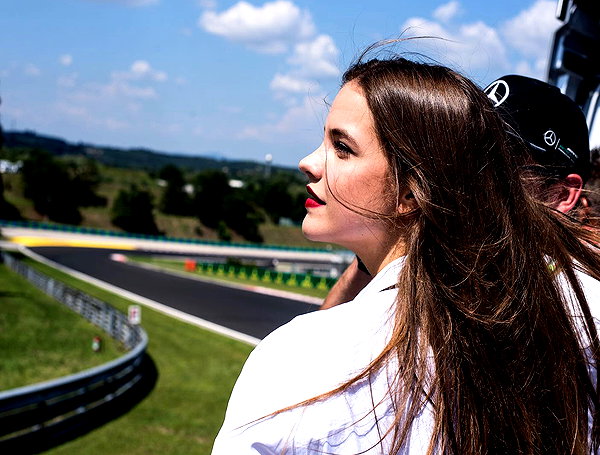 realbarbarapalvin instagram image archive image