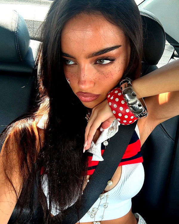 ellachristo instagram image archive image