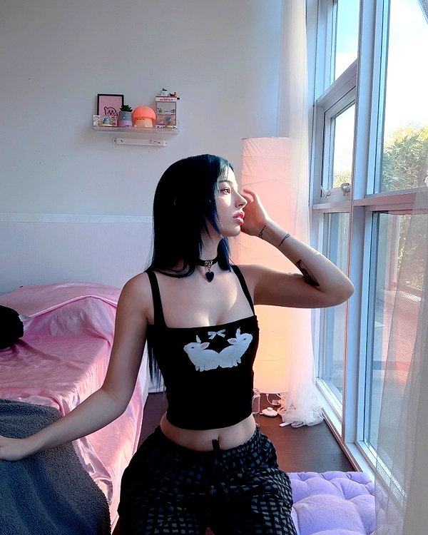 mewisa instagram image archive image