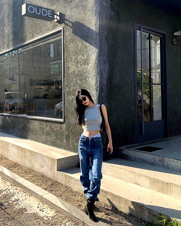 daxbin instagram image archive image