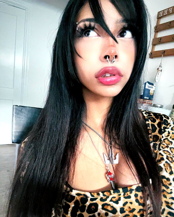 twodollie instagram image archive image