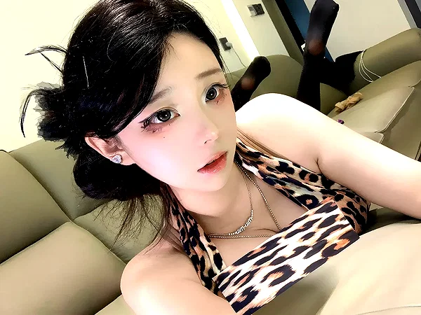 yingyinng_ instagram image archive image