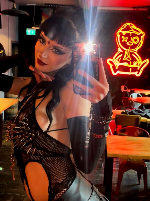 scarlett_ichor instagram image archive image