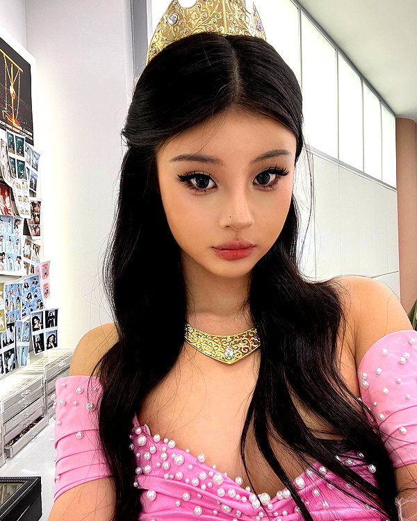 ll.lu1s instagram image archive image