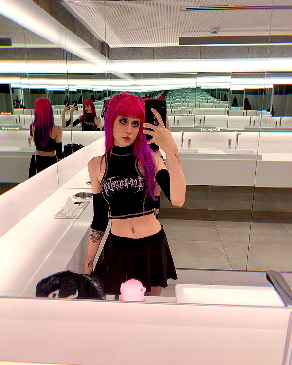 jadelaverne instagram image archive image