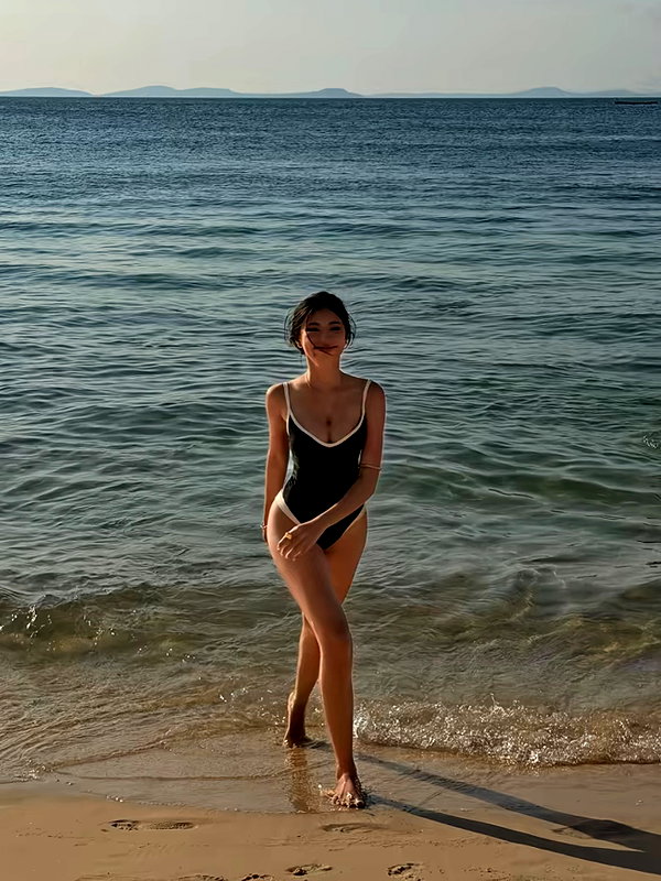 lyhythuedoxinh instagram image archive image