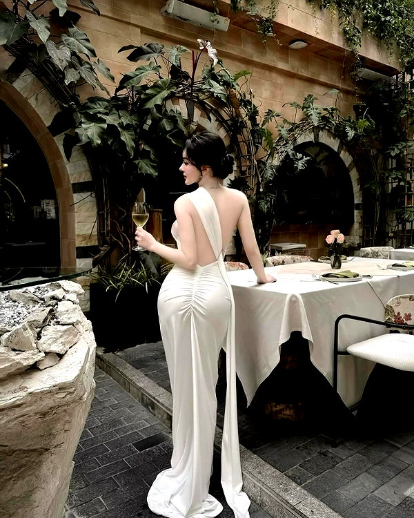 lyhythuedoxinh instagram image archive image