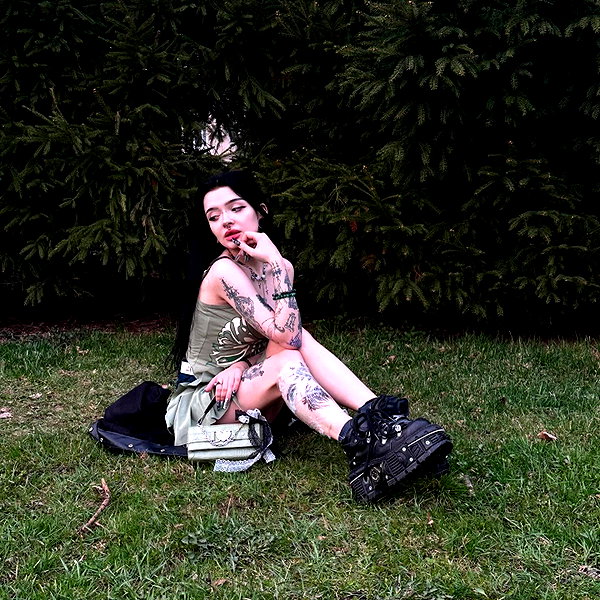 _dead__cherry_ instagram image archive image