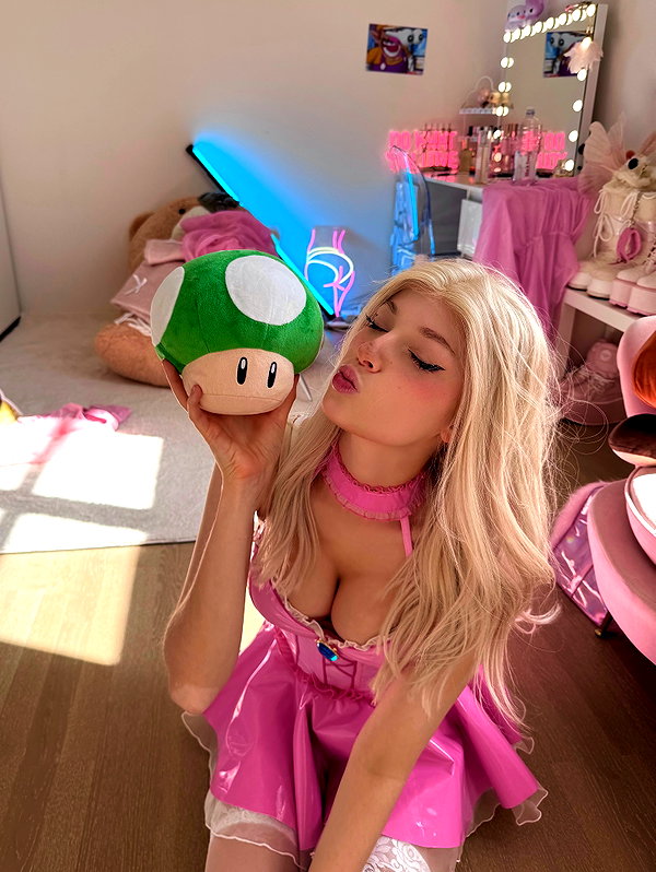 milkiwifey instagram image archive image