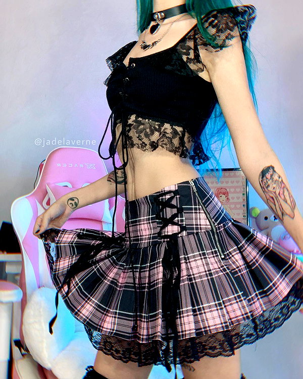 jadelaverne instagram image archive image