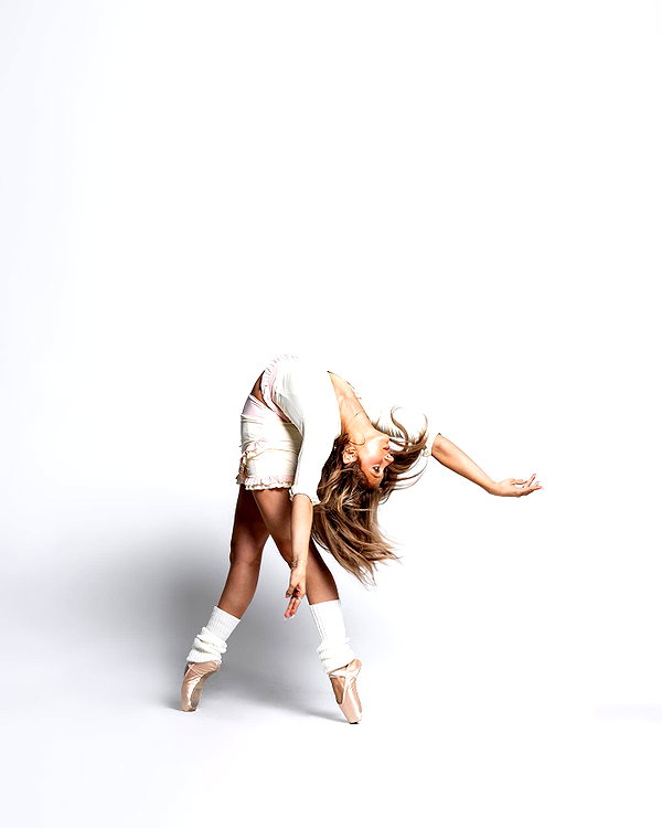 ellianawalmsley instagram image archive image