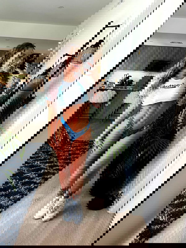 itshayleydavies itshayleydavies archive image