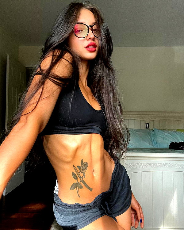 daniellebarnaa instagram image archive image