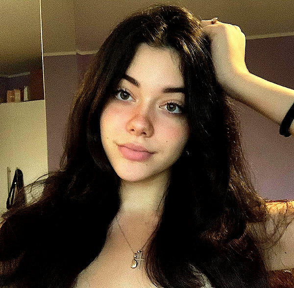 vanessa.rhd instagram image archive image