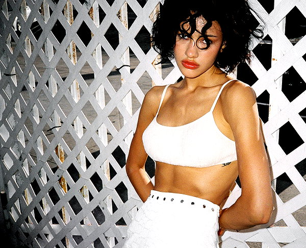 leonanaomii instagram image archive image