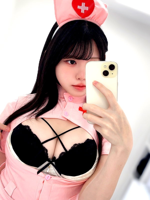 moco_orange instagram image archive image