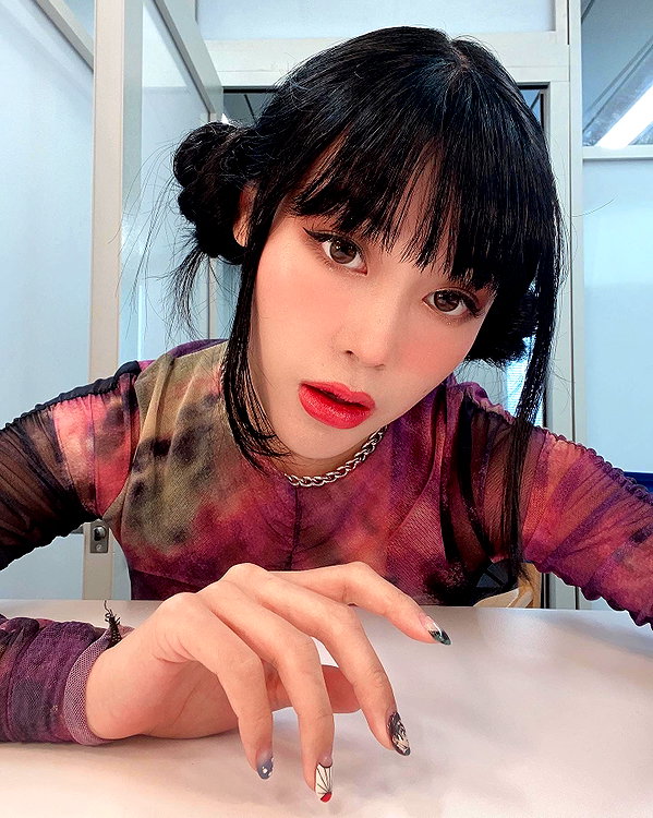 emily.ghoul instagram image archive image