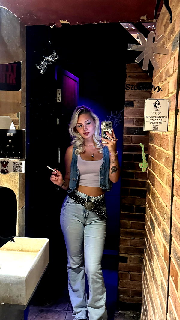 jaroslava_klavir instagram image archive image