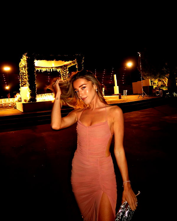 annezivi instagram image archive image
