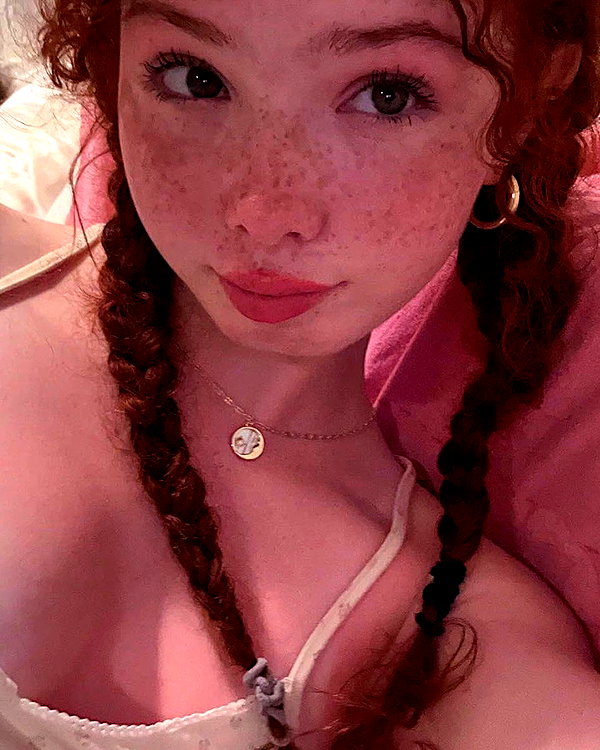 livia._.paige instagram image archive image