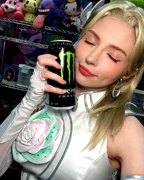 peachmilky_ instagram image archive image