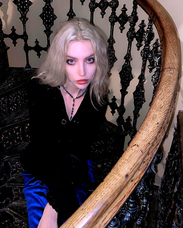 alien.hanna instagram image archive image