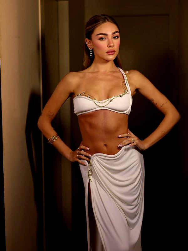 maya.keyy instagram image archive image