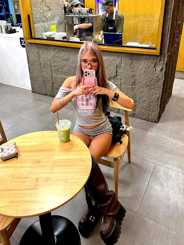 _nei.ko instagram image archive image