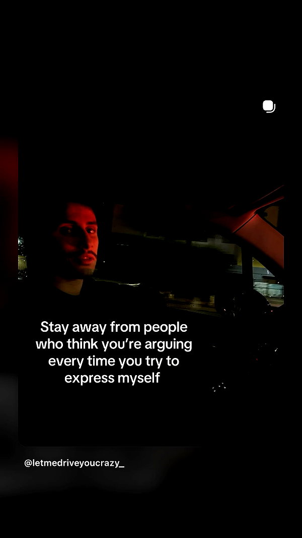 Archived image from @notchicore on Instagram
