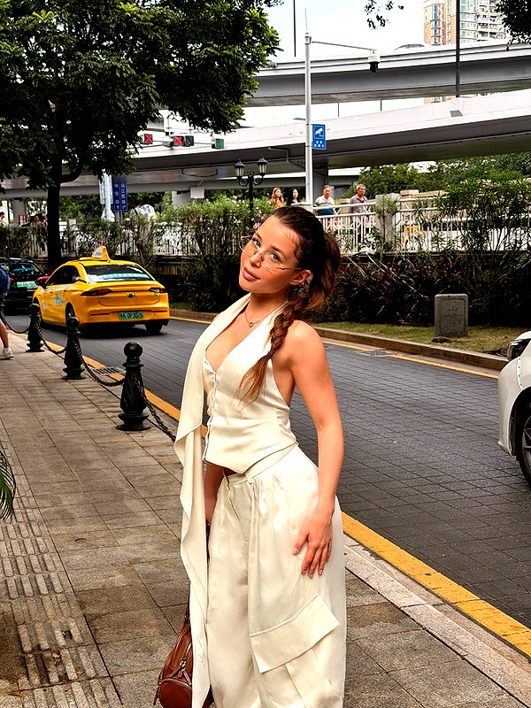 enikeeva_aliya instagram image archive image