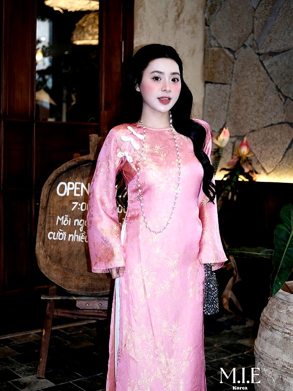 lyhythuedoxinh instagram image archive image