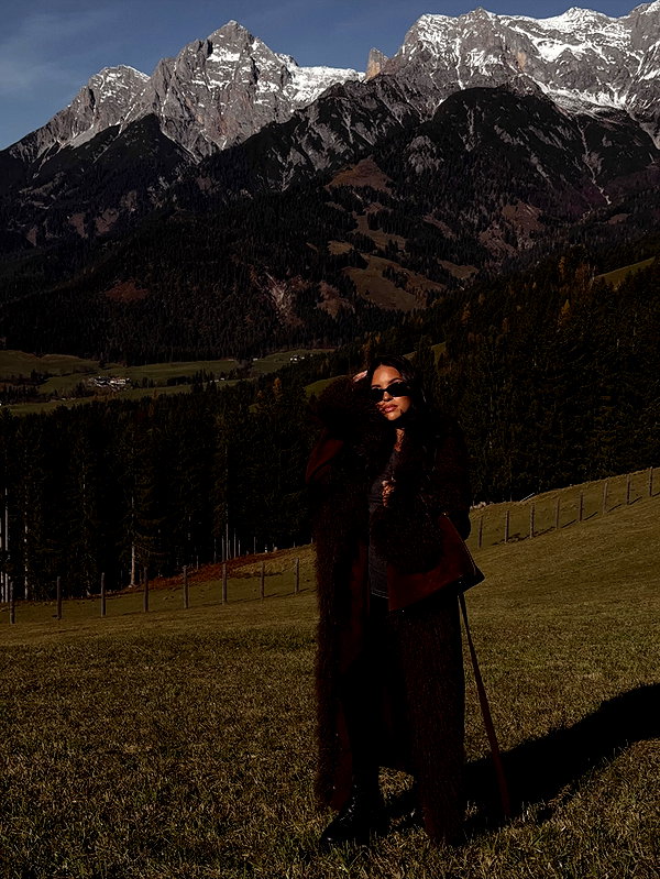 zoeliss instagram image archive image