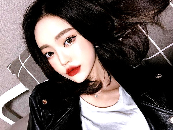 daxbin instagram image archive image