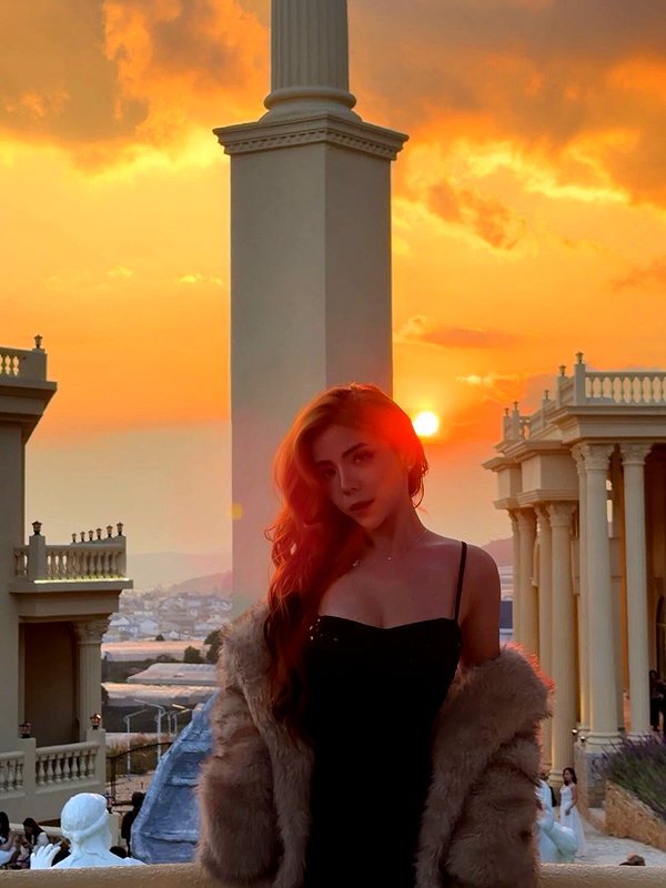 lyhythuedoxinh instagram image archive image