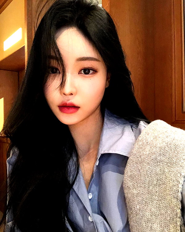 daxbin instagram image archive image