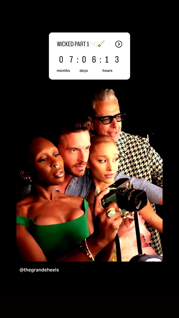 arianagrande instagram image archive image