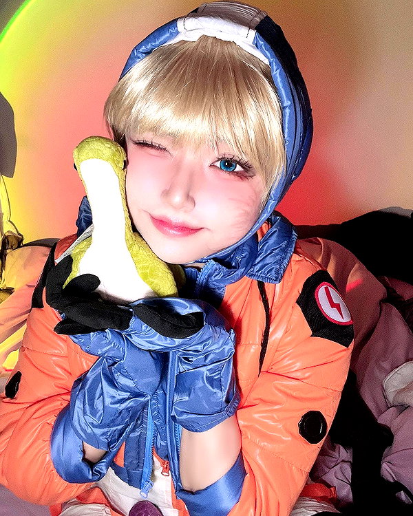 purinn_cos instagram image archive image