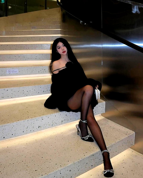 lyhythuedoxinh instagram image archive image