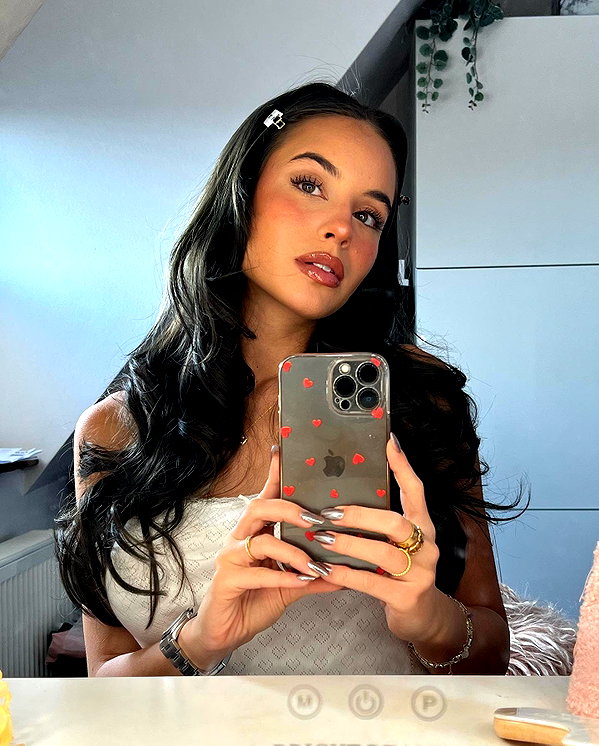 zoeliss instagram image archive image