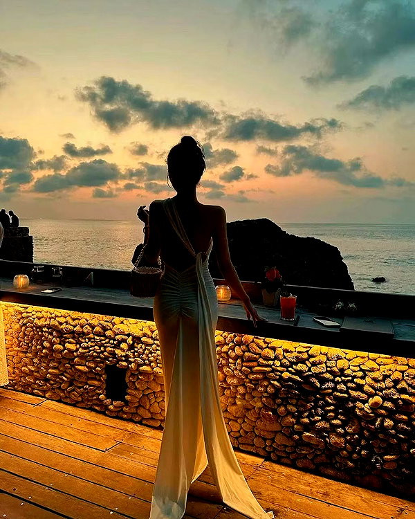lyhythuedoxinh instagram image archive image