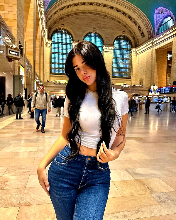 vanessa.rhd instagram image archive image