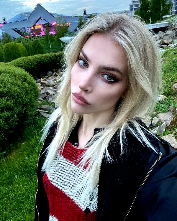alien.hanna instagram image archive image