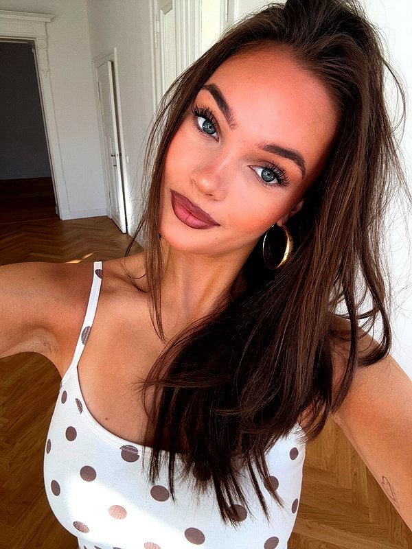 emmaaurora instagram image archive image