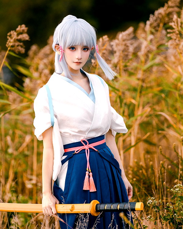 miee_cos instagram image archive image