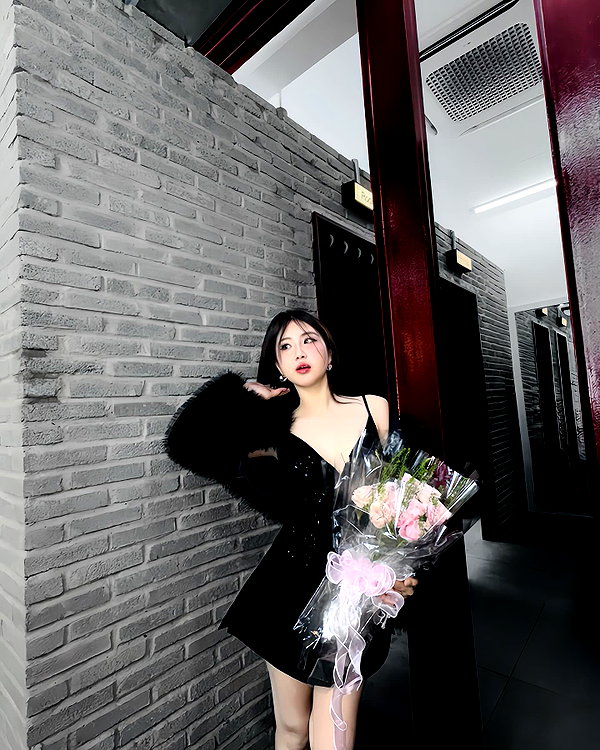 lyhythuedoxinh instagram image archive image