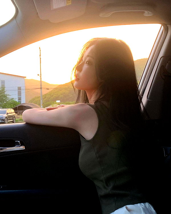 daxbin instagram image archive image