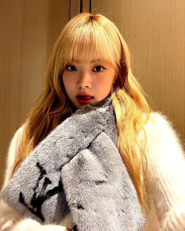 hhh.e_c.v instagram image archive image