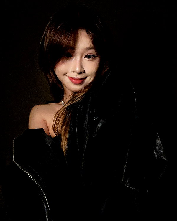 e.shao_417 instagram image archive image